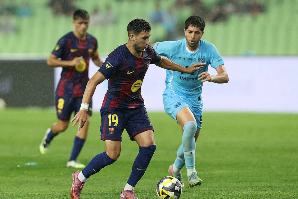 梅西接班人巴尔德吉等待首秀，巴萨备战何去何从？