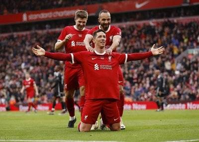 欧冠激战：利物浦与埃因霍温的荣誉之争